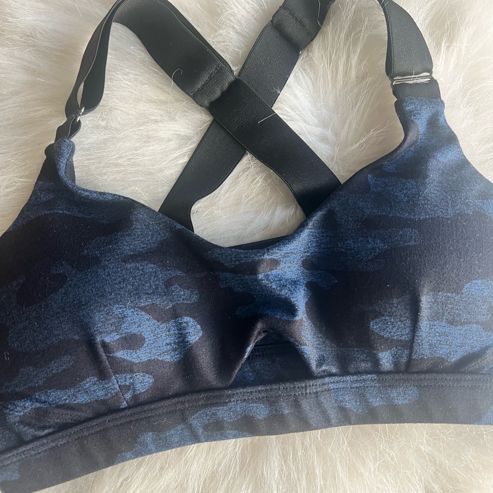 Bombshell BLACK & BLUE Fit Camo sports Bra. Size XS. (Model in different color)